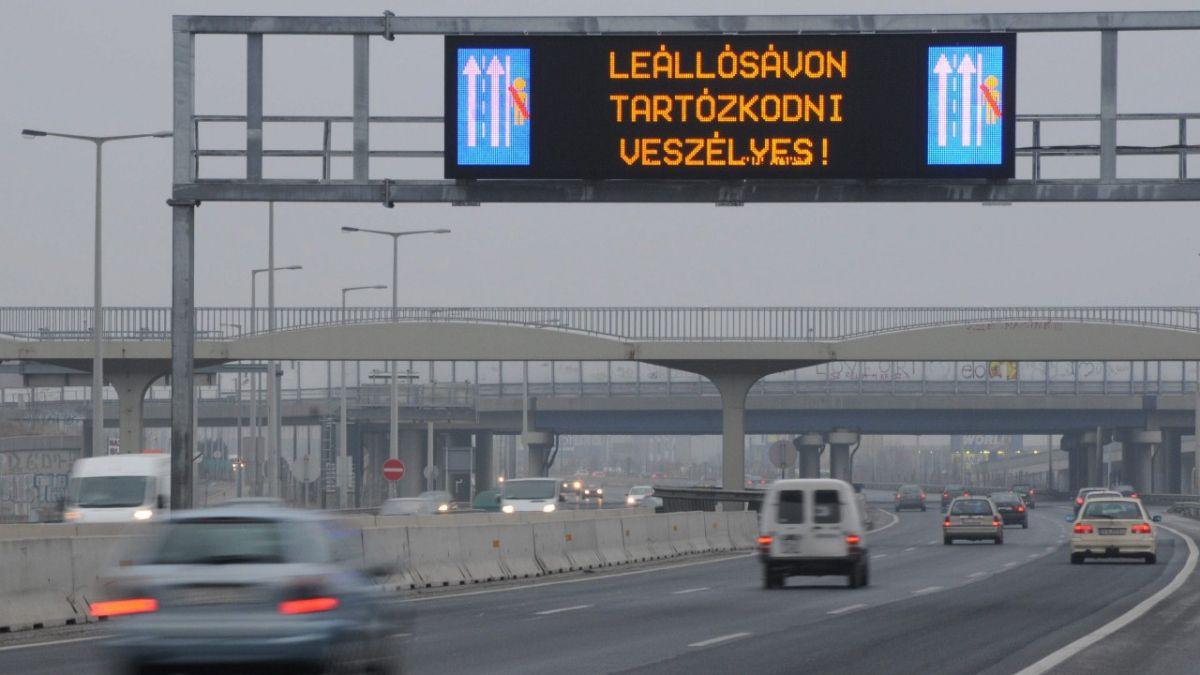Leállósávon tartózkodni veszélyes!